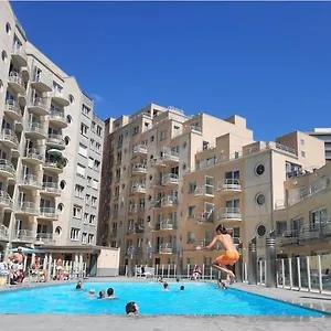 https://batcinostend-cosy-apartment-with-lateral-sea-view-and.bruges-hotels.info