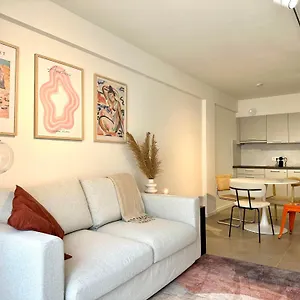 Appartement F - 2 Personen - Op 250m De Zee, Oostende